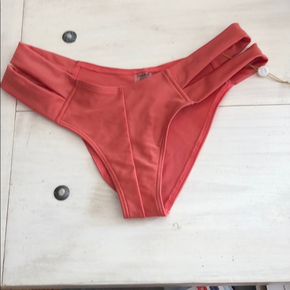 Montce Swim additional coverage bikini bottom sz L